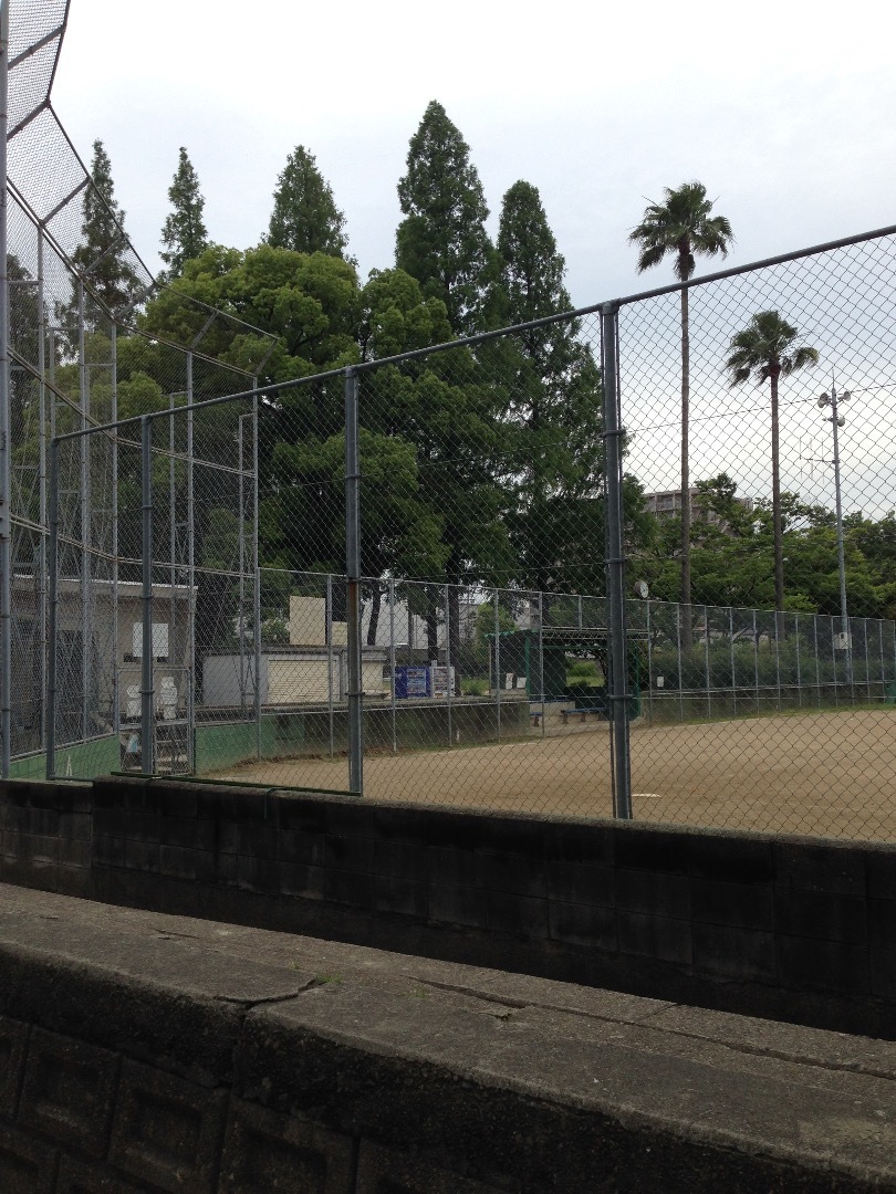 堺市の憩いの公園である三宝公園です 大阪南部の堺市や南河内郡のおすすめの観光や名所旧跡や名物の神社や１円パチンコ屋やラーメン屋の有名所や百舌鳥古市古墳群の紹介です